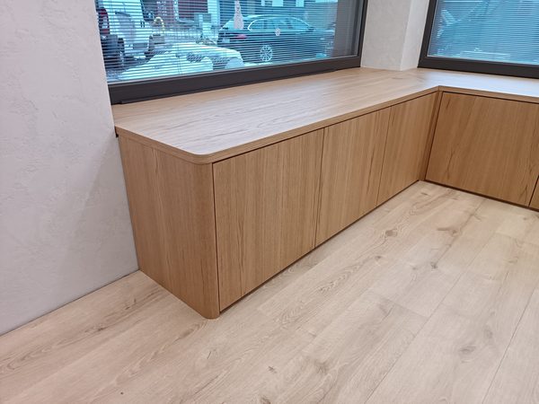 Skrinka pod TV